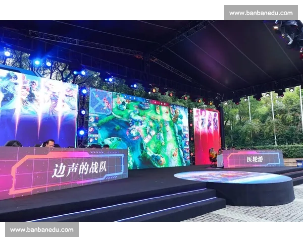《CF大型比赛盛大开启,顶尖战队激烈对决引爆全网热潮》 《CF大型比赛盛大开启,顶尖战队激烈对决引爆全网热潮》