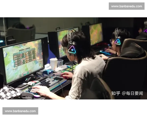 重庆英雄联盟赛事精彩回顾聚焦国内顶级战队争锋激战及观众热情反响